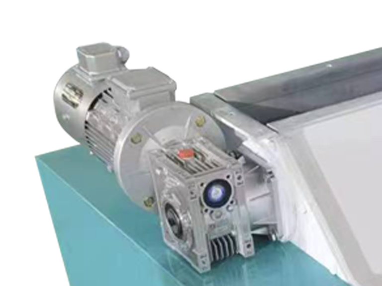 Crumbler frequency feeder