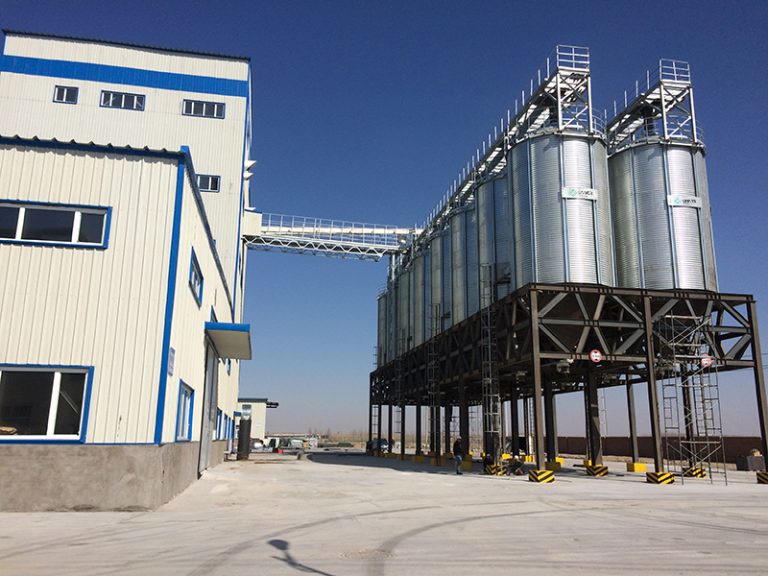 Feed bulk silo